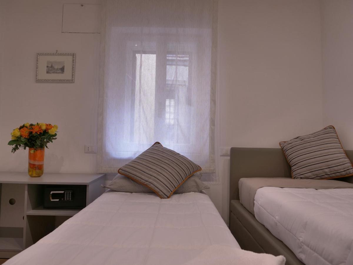 Helmirage Trevi Suite Roma Exterior foto