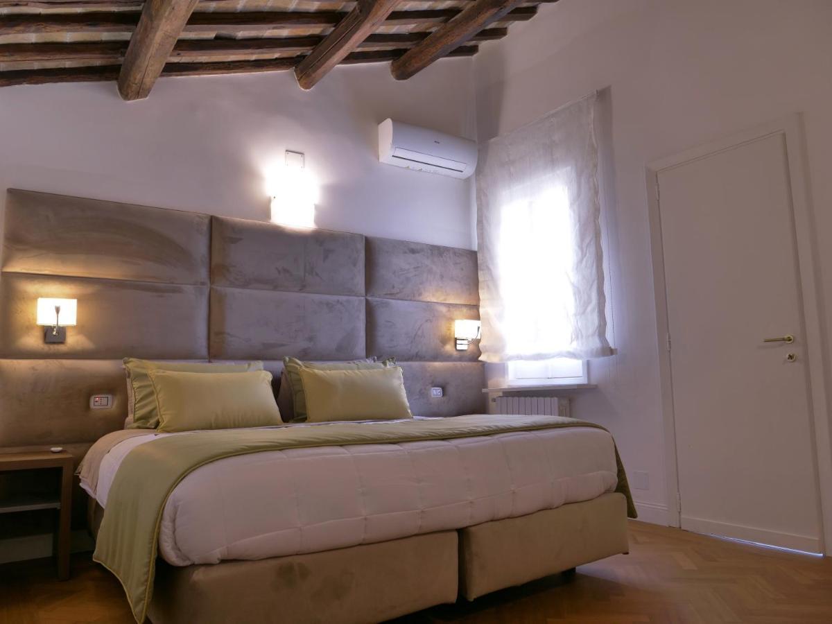 Helmirage Trevi Suite Roma Exterior foto